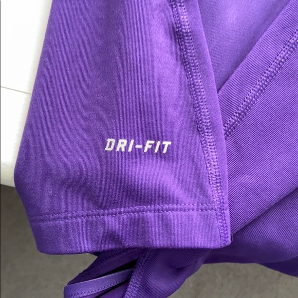 Nike Dri-Fit - Picture 3 of 4